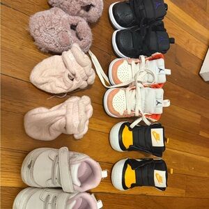 Baby shoes and slippers